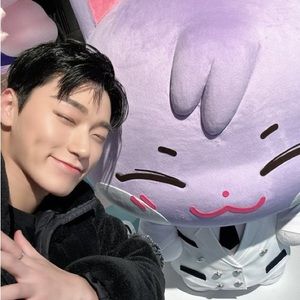 Meet your Posher, Derek